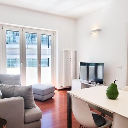 Joivy Superb Flat, 2 Balconies & Skyscrapers View Leilighet Milano Eksteriør bilde