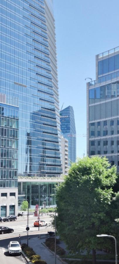 Joivy Superb Flat, 2 Balconies & Skyscrapers View Leilighet Milano Eksteriør bilde